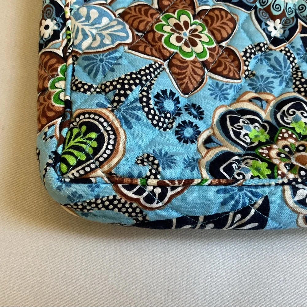 Vera Bradley Mailbag Bali Blue with Small Hand Crafted Cosmetic/Pencil Pouch** - Picture 5 of 16
